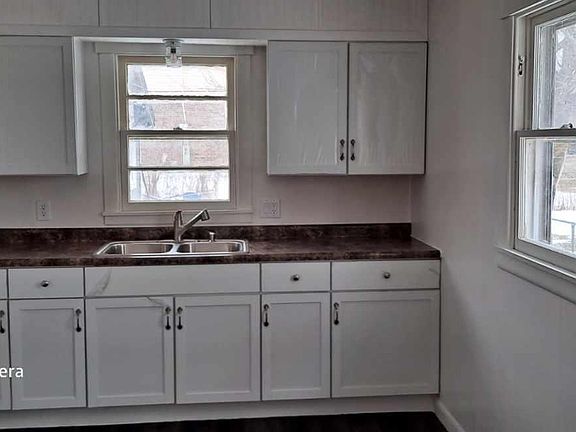 2nd image of 230 N Mill St #230