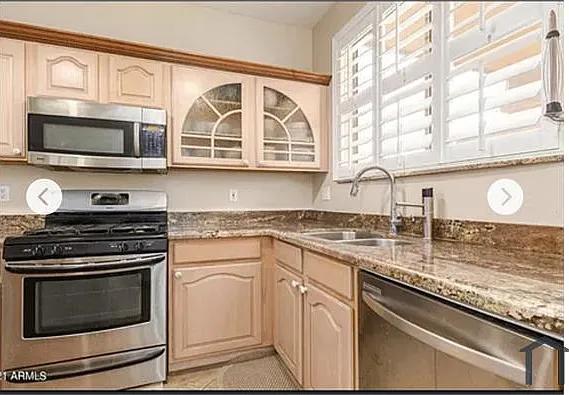 18812 N 59th Dr — Photo 16