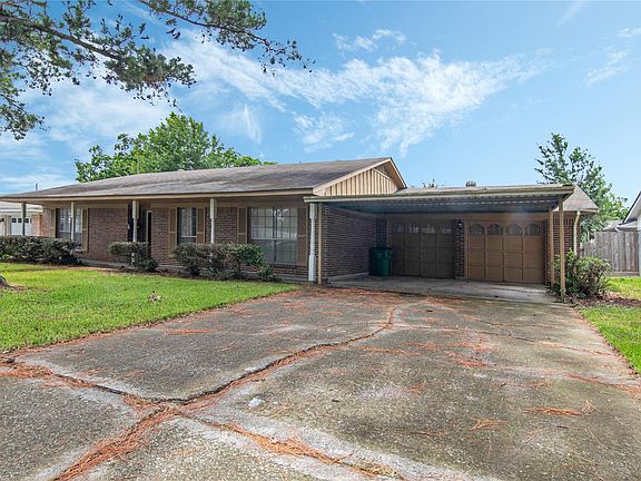 704 Maplewood St, Baytown, TX 77520 | MLS #38006059 | Zillow