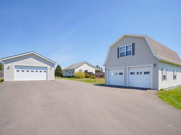 29 Macphee Ave, Souris, PE C0A 2B0