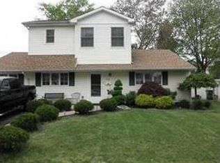 84 Winthrop Rd, Edison, NJ 08817