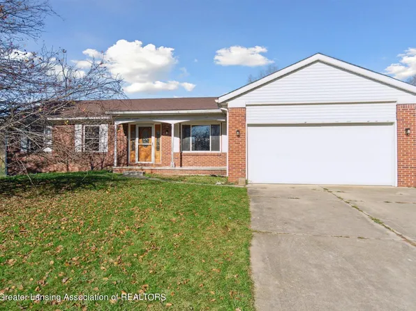 2110 W Barron Rd, Howell, MI 48855