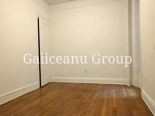 Rented by Lexington Real Estate Group | media 39