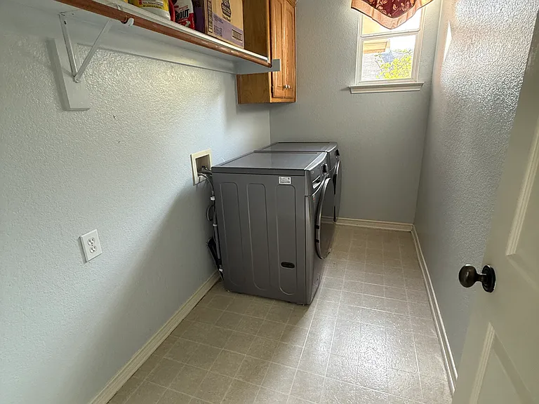 222 Glen Ridge Dr — Photo 10