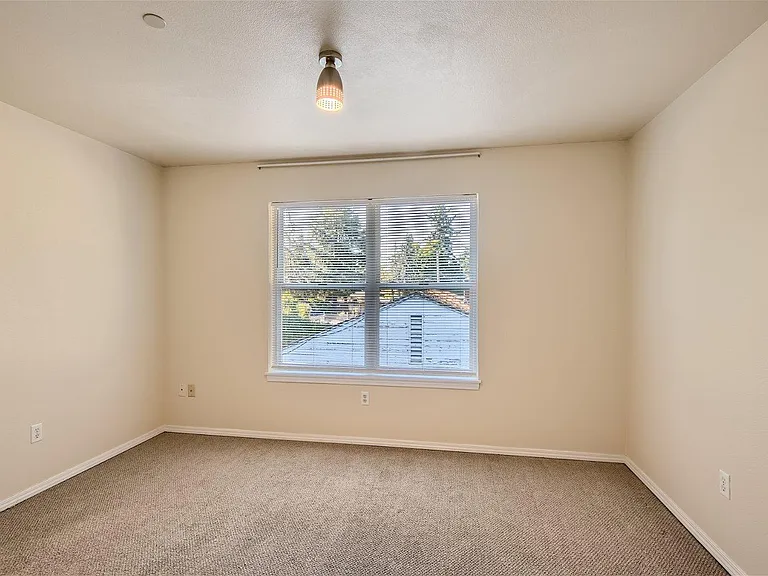 3410 SE 116th Ave #C — Photo 7