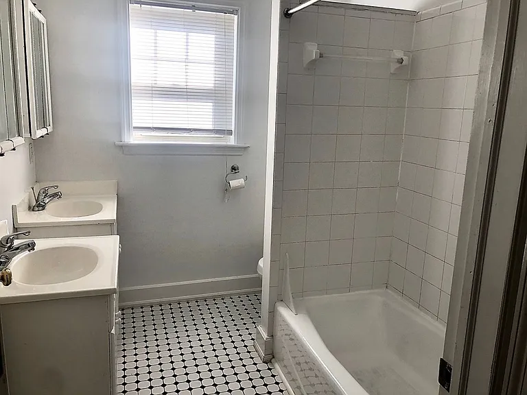 2034 Iuka Ave — Photo 13