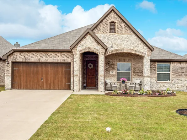 316 Cattlemans Trl, Saginaw, TX 76131