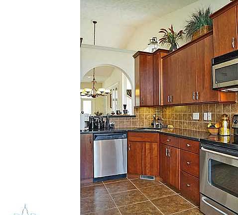 4th image of 84 Wildemere Dr