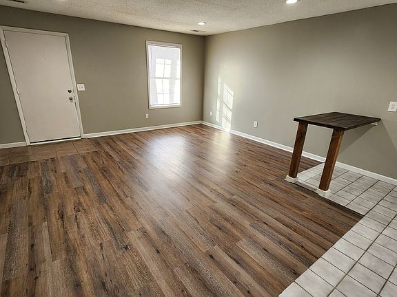 4th image of 4419 Bonnell Dr NW #4423-B