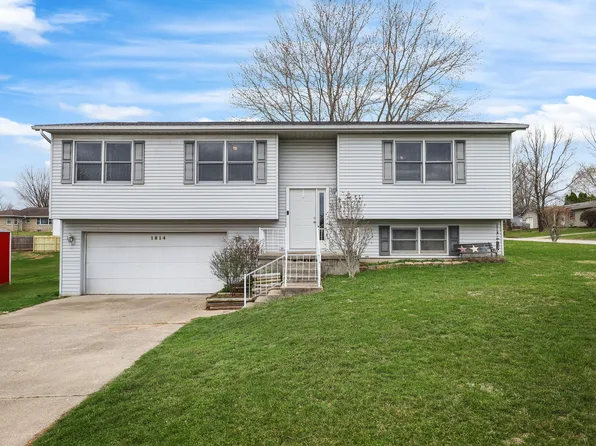 1814 S Navaho Dr, Ellettsville, IN 47429