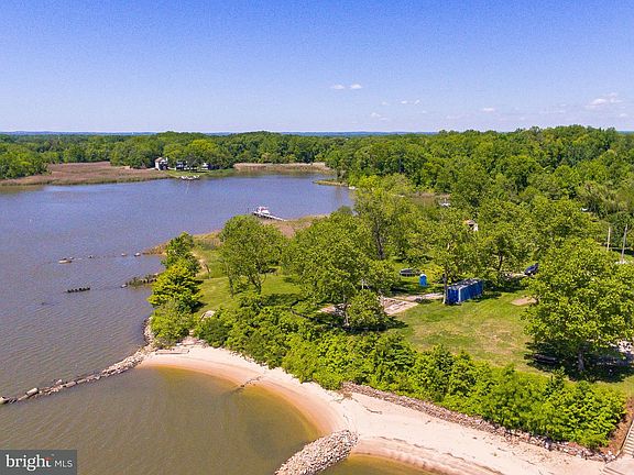 4th image of 2907 Breezy Point Ct