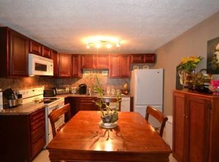 55 Log St APT 1B, Manchester, NH 03102