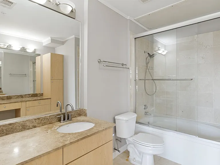 3225 Turtle Creek Blvd #1211 — Photo 7