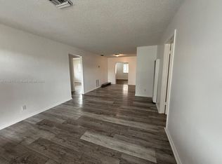 2631 NW 25th St, Fort Lauderdale, FL 33311