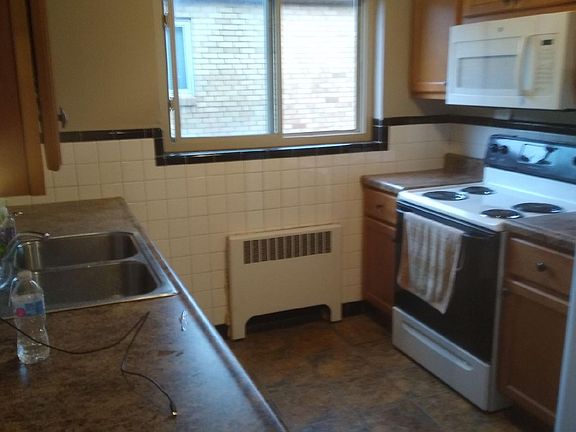 4th image of 4056 Longford Dr #4