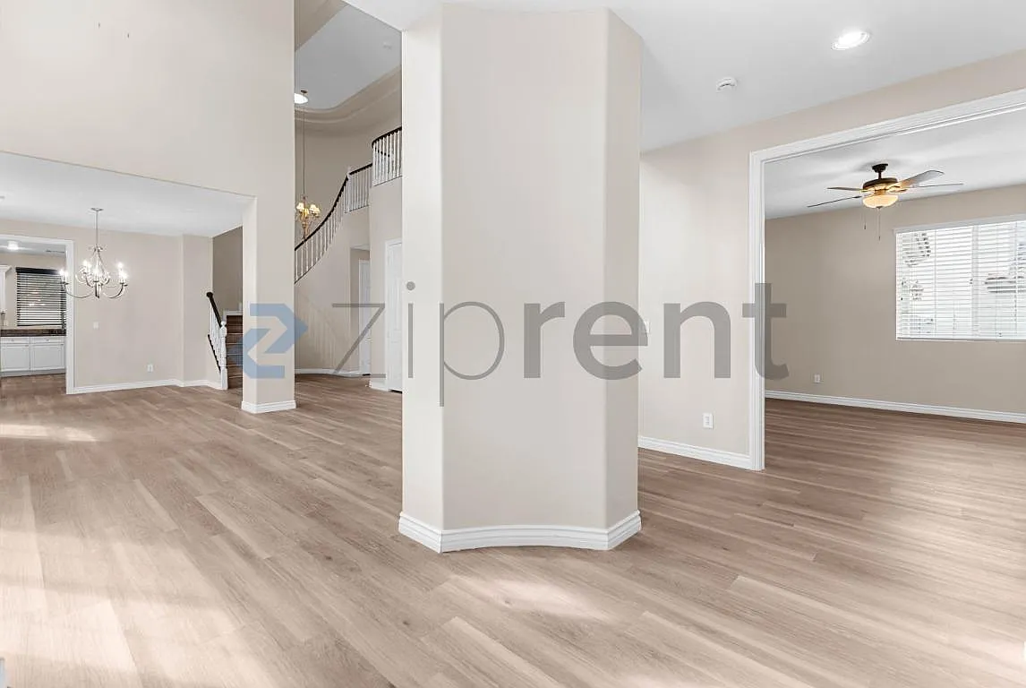 5 bed, 4593 sqft, $5,000 — Photo 3