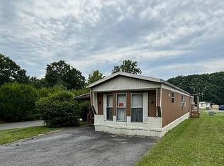 454 Stonehedge Ct, Johnstown, PA 15904