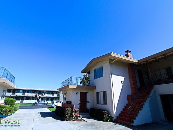 2nd image of 305 Dunster Dr #305