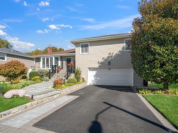 3rd image of 20 Vista Road