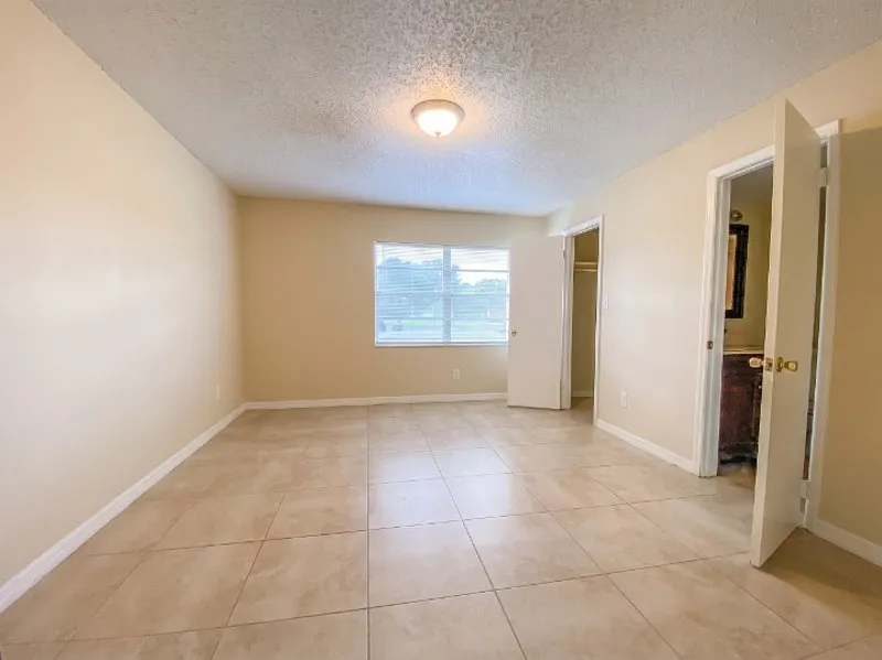 2 bed, 2.0 bath, $1,300 — Photo 4