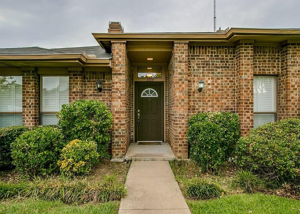 1st image of 3109 Aspen