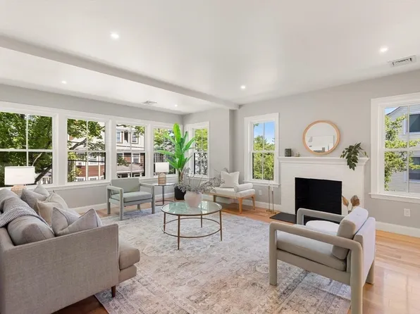 48 Mount Vernon St #2, Arlington, MA 02476