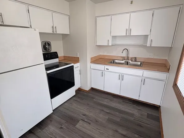 8641 W Lapham, 8641 W Lapham St APT 2, West Allis, WI 53214