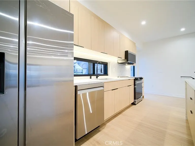 618 N Mariposa Ave #1/2 — Photo 12