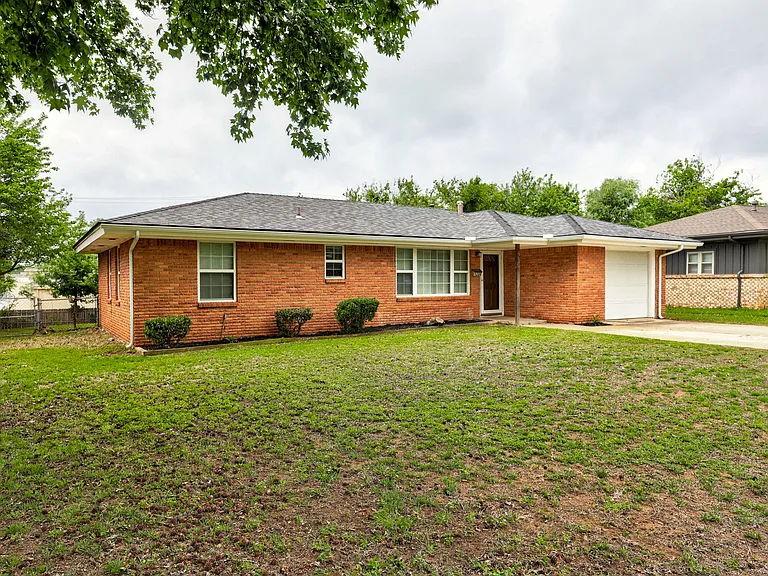 1208 Avondale Dr — Photo 19