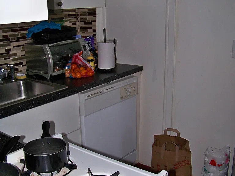 5815 Alder St #2F — Photo 6