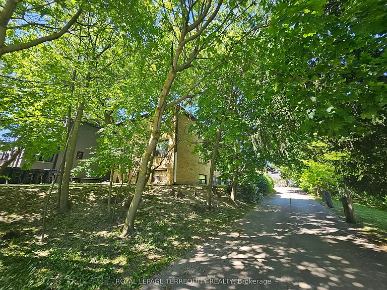 450 Arlington Ave #4 — Photo 16