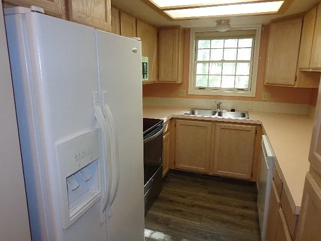 954 Schneitter Cir #H-5 — Photo 11
