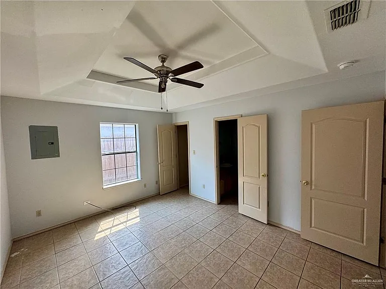 2100 Aruba Dr #1 — Photo 13