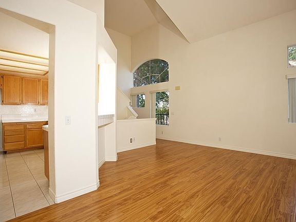 5th image of 7254 Shoreline Dr Unit 129