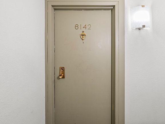 4th image of 6142 Shelter Creek Ln