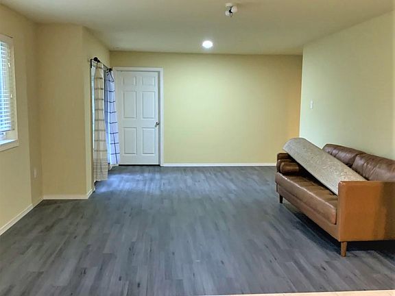 5th image of 12611 SE 85th Pl