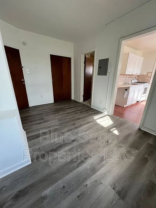 1 bed, 1.0 bath, 750 sqft, $995 — Photo 4