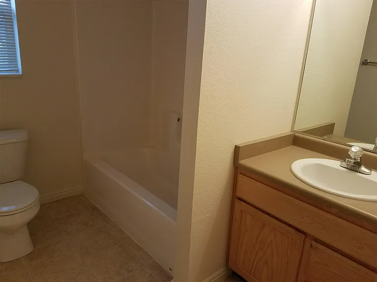 336 N Maybell Ave — Photo 12