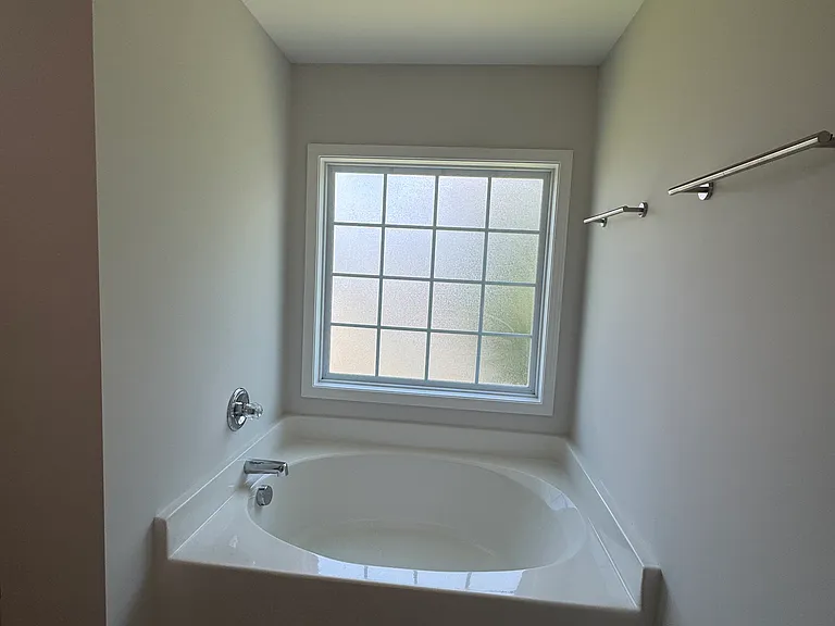 531 Mansfield Ln — Photo 21