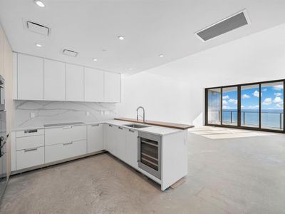 15701 Collins Ave #4103, Sunny Isles Beach, FL, 33160