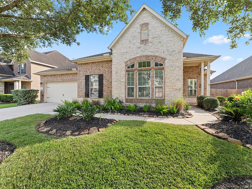 1st image of 14415 Lakepointe Bend Ln