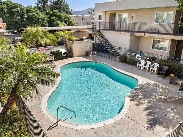 300 Roanoke Rd APT 13, El Cajon, CA 92020