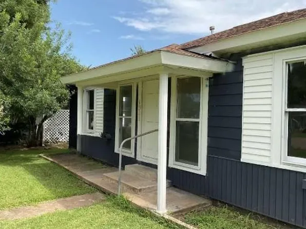 1311 W 6th St, Freeport, TX 77541