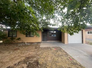 1140 Jenaro St SW, Albuquerque, NM 87121