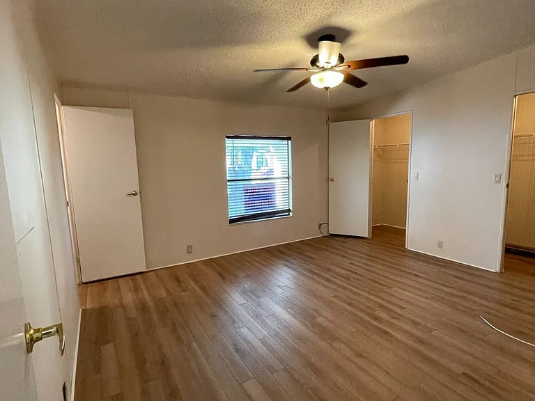 407 Whisper Oaks Dr #407 — Photo 42