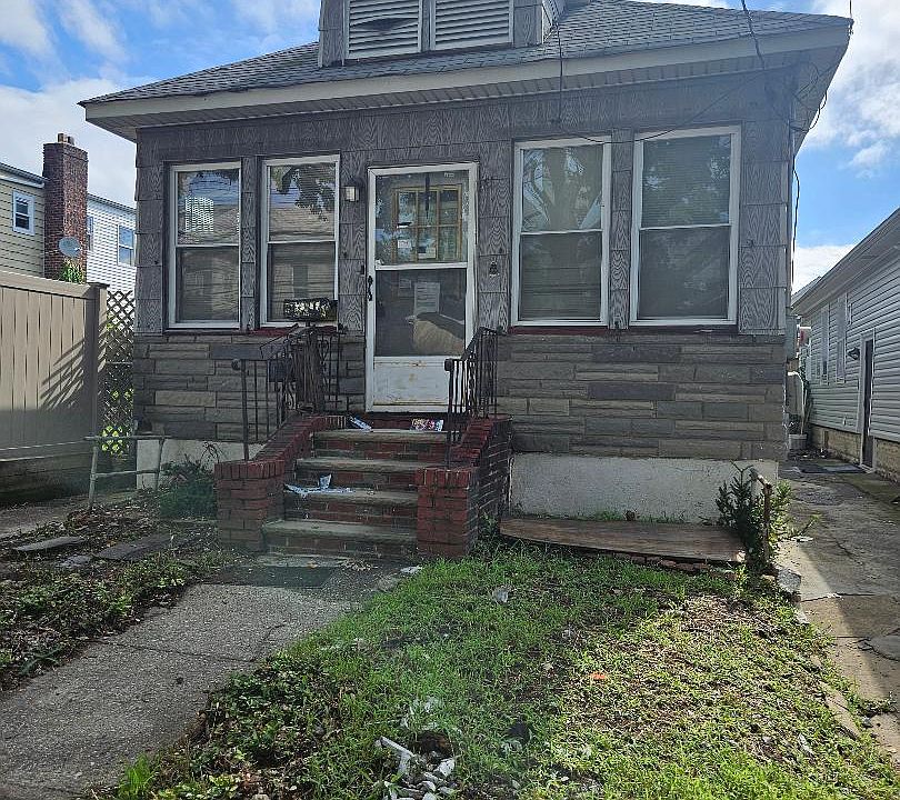 1st image of 2547 123rd Street