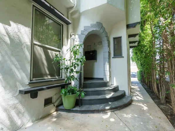 147 North Hamilton Drive, 147 N Hamilton Dr APT 101, Beverly Hills, CA 90211