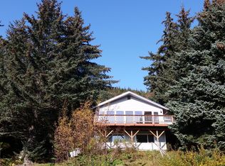 864 Young Rd, Haines, AK 99827