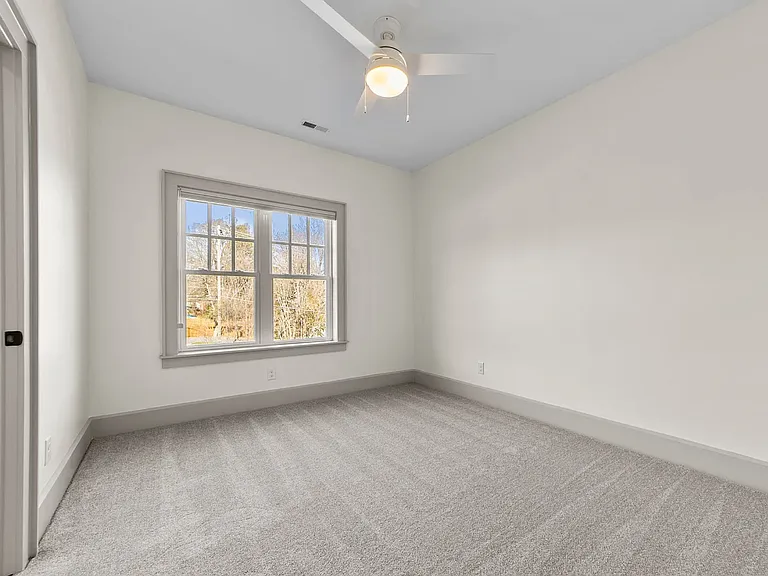 1301 South Alston Ave — Photo 24