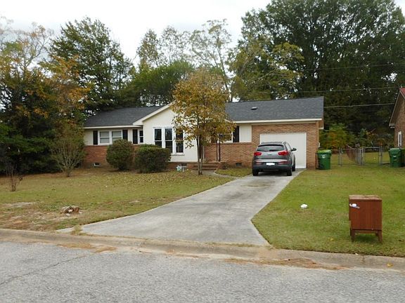 2nd image of 304 Redwood Ct